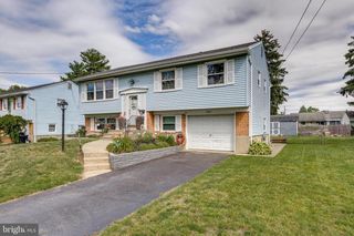 211 FAIRMOUNT AVE, Blackwood, NJ 08012
