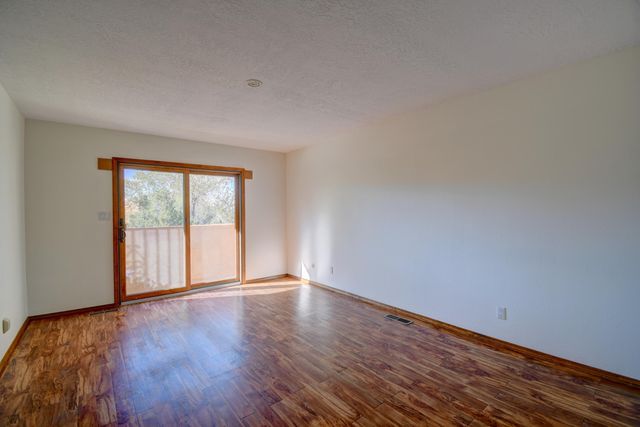 845 LLAVE Lane NE, Albuquerque, NM 87122