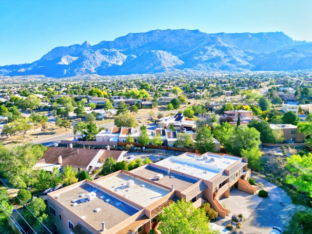 845 LLAVE Lane NE, Albuquerque, NM 87122