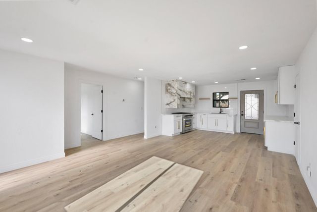 43 Skylark St, Merced, CA 95341