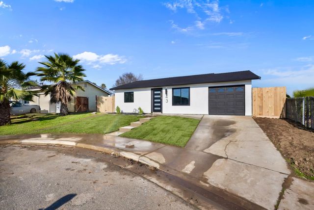 43 Skylark St, Merced, CA 95341