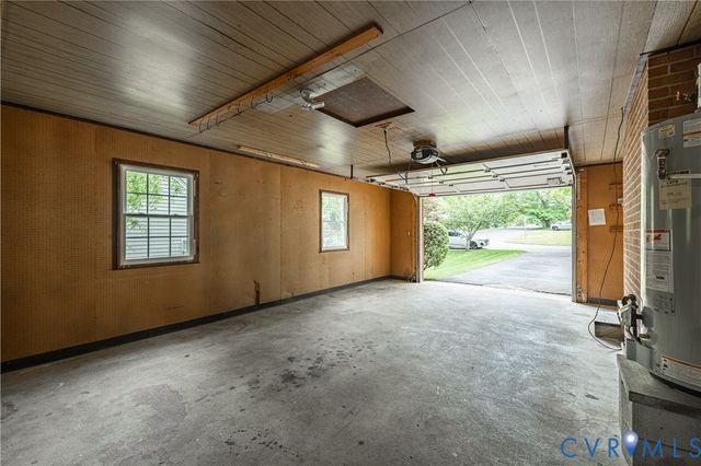9317 Skyview Dr, Henrico, VA 23229