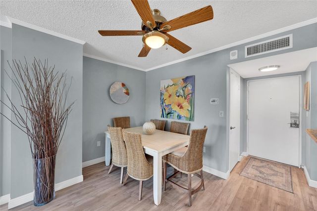 4900 BRITTANY DRIVE S 301, St Petersburg, FL 33715