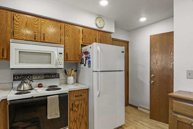 421 Patrick Avenue, Waunakee, WI 53597