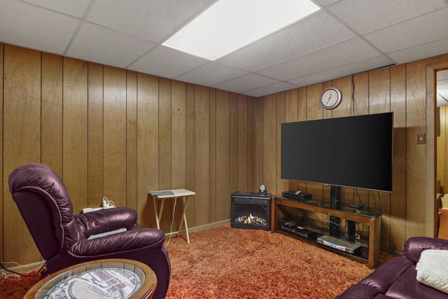 421 Patrick Avenue, Waunakee, WI 53597