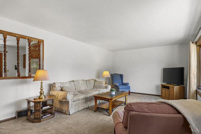 421 Patrick Avenue, Waunakee, WI 53597