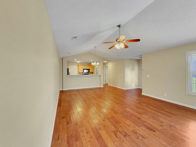 395 Devon Chase Hl Unit 3804, Gallatin, TN 37066