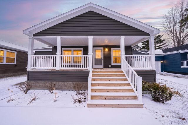 2760 Naples Court, Lapeer Twp, MI 48446