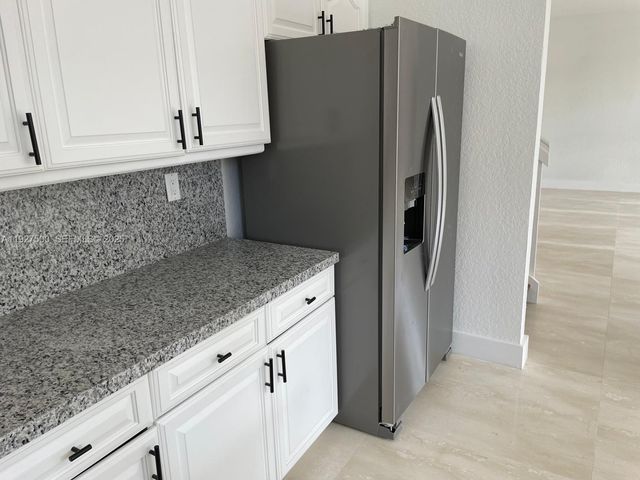 15964 SW 139th St, Miami, FL 33196