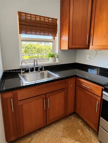 1000 SE 15th Street 205, Fort Lauderdale, FL 33316