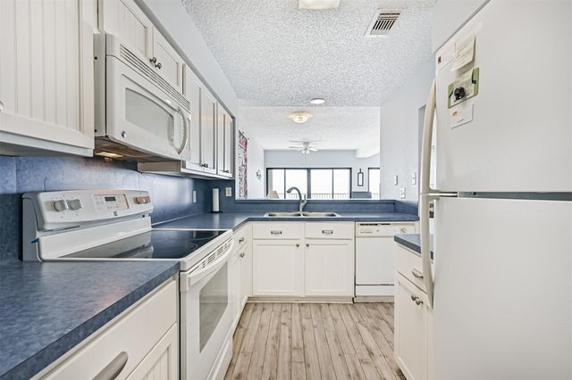 7700 Seawall Unit 508 Boulevard 508, Galveston, TX 77551