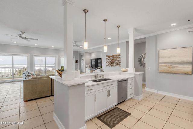 423 S Atlantic Ave Apt 101, New Smyrna Beach, FL 32169