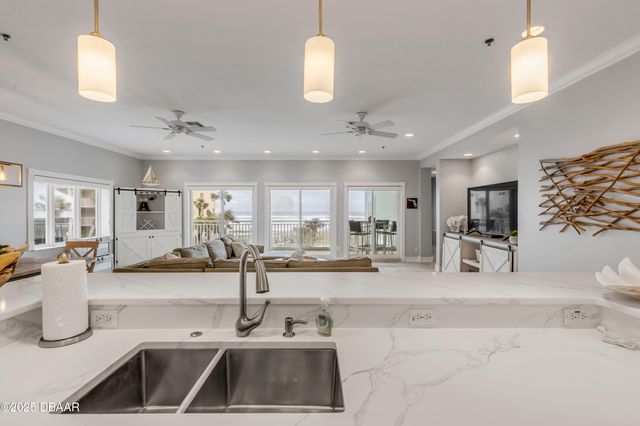 423 S Atlantic Ave Apt 101, New Smyrna Beach, FL 32169