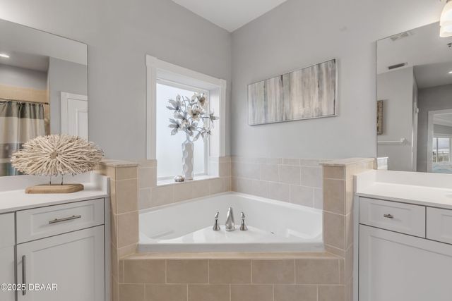 423 S Atlantic Ave Apt 101, New Smyrna Beach, FL 32169