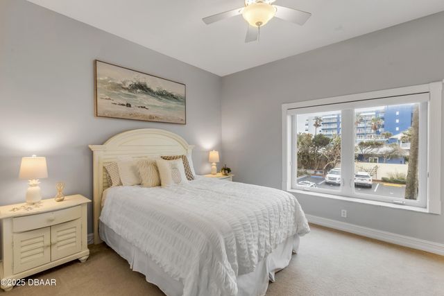 423 S Atlantic Ave Apt 101, New Smyrna Beach, FL 32169