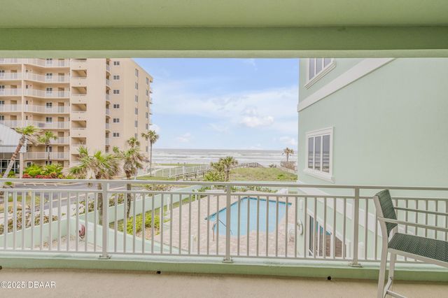 423 S Atlantic Ave Apt 101, New Smyrna Beach, FL 32169