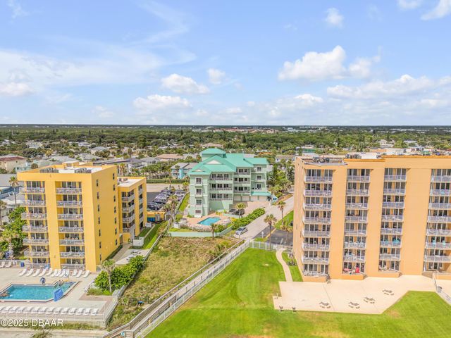 423 S Atlantic Ave Apt 101, New Smyrna Beach, FL 32169