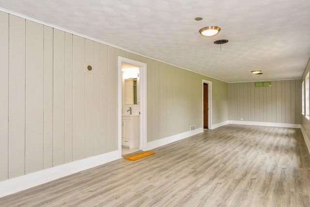 6604 E H Avenue, Kalamazoo, MI 49048