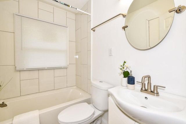 6604 E H Avenue, Kalamazoo, MI 49048