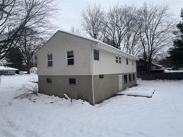 6604 E H Avenue, Kalamazoo, MI 49048
