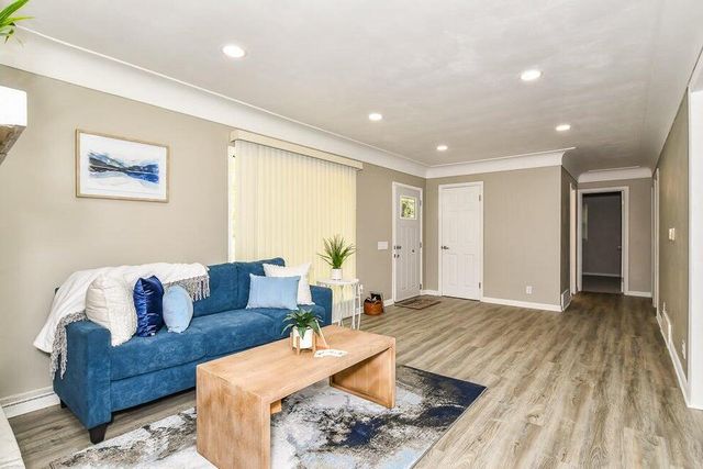 6604 E H Avenue, Kalamazoo, MI 49048