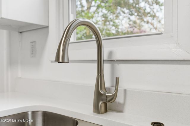 350 Belvar Ave, Louisville, KY 40206