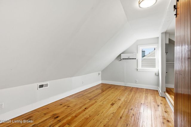 350 Belvar Ave, Louisville, KY 40206