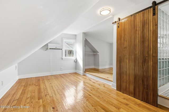 350 Belvar Ave, Louisville, KY 40206