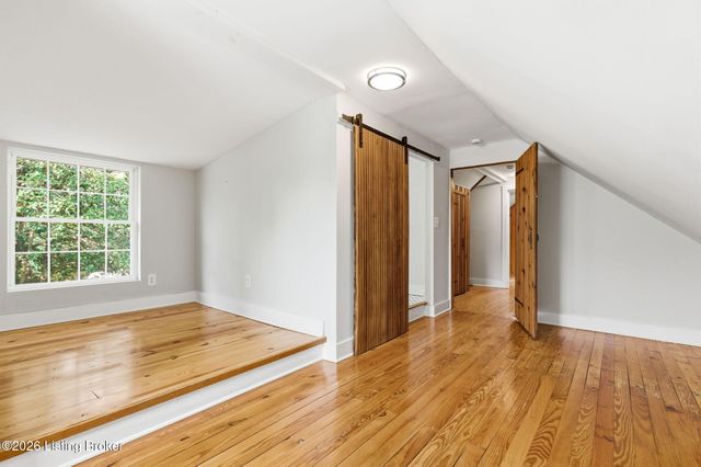 350 Belvar Ave, Louisville, KY 40206