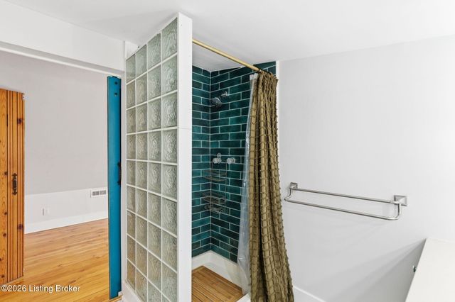 350 Belvar Ave, Louisville, KY 40206