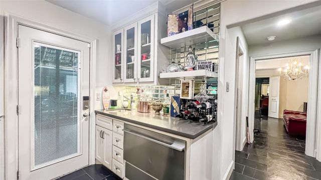 1106 Kipp Avenue, Kemah, TX 77565