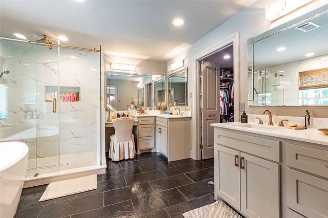 1106 Kipp Avenue, Kemah, TX 77565