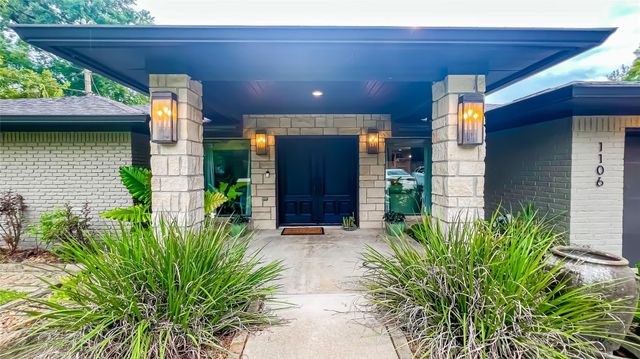 1106 Kipp Avenue, Kemah, TX 77565
