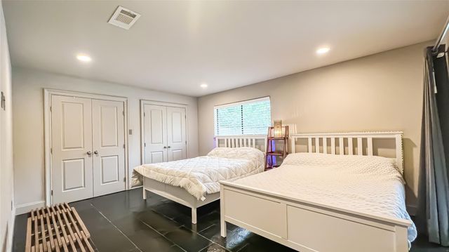 1106 Kipp Avenue, Kemah, TX 77565