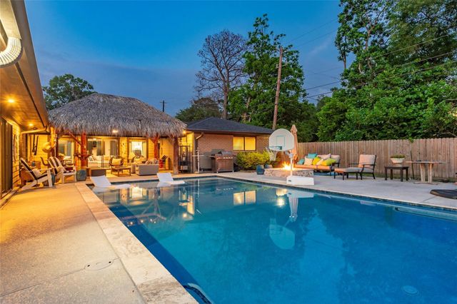 1106 Kipp Avenue, Kemah, TX 77565