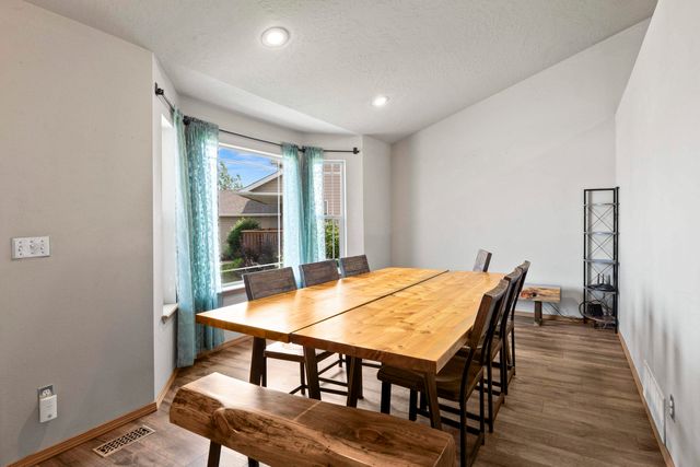 802 E Collin Ave, Medical Lake, WA 99022