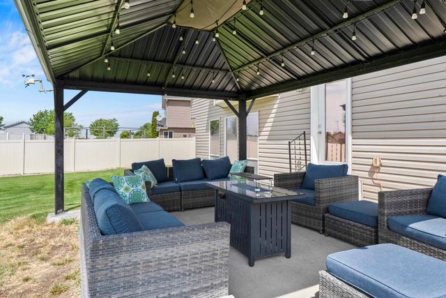 802 E Collin Ave, Medical Lake, WA 99022