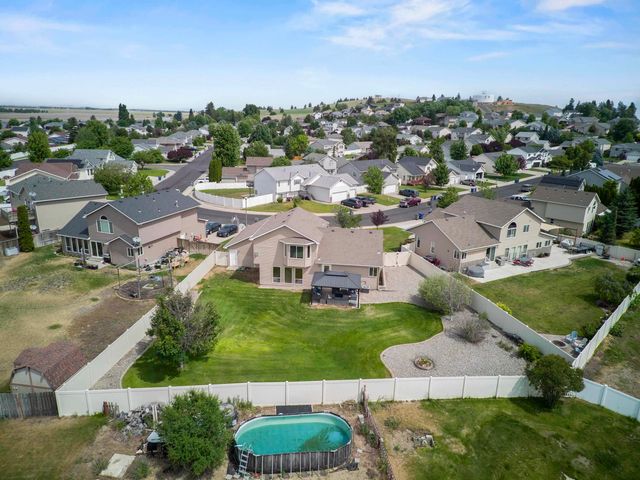 802 E Collin Ave, Medical Lake, WA 99022