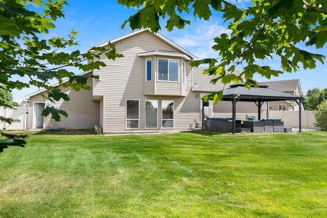 802 E Collin Ave, Medical Lake, WA 99022