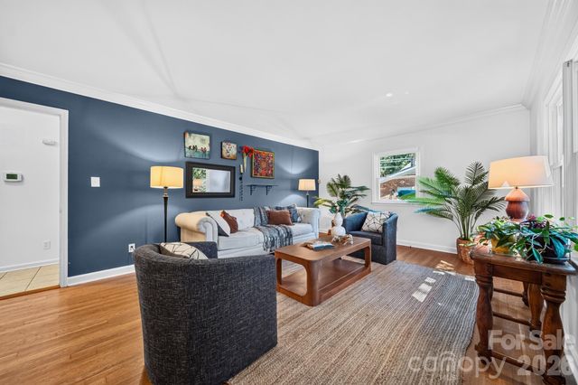 1309 Worcaster Place, Charlotte, NC 28211