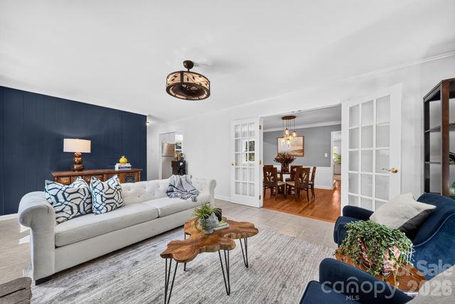 1309 Worcaster Place, Charlotte, NC 28211