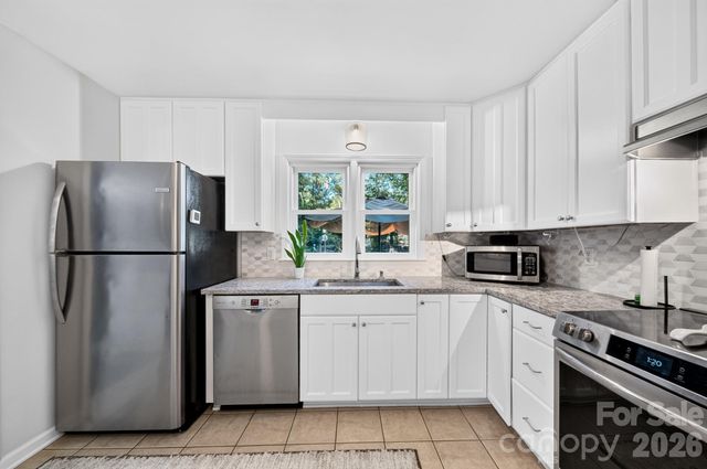1309 Worcaster Place, Charlotte, NC 28211