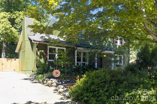 1309 Worcaster Place, Charlotte, NC 28211