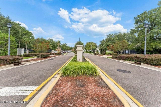 6865 MISTY VIEW Drive, Jacksonville, FL 32210