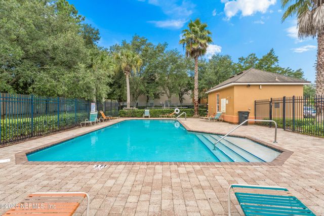 6865 MISTY VIEW Drive, Jacksonville, FL 32210