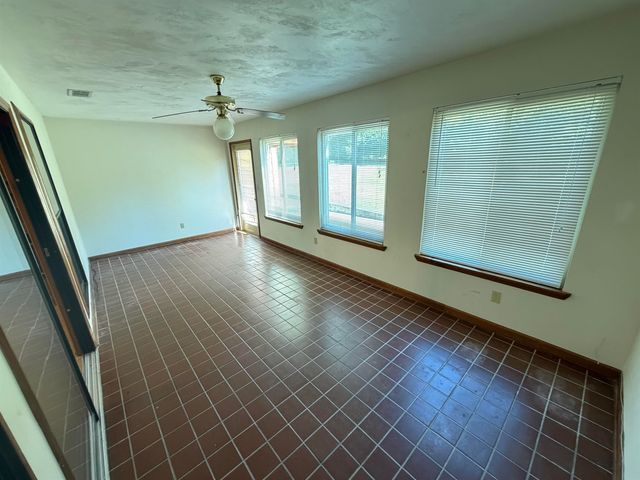 3207 Shamrock Street E., Apt. 33, Tallahassee, FL 32309