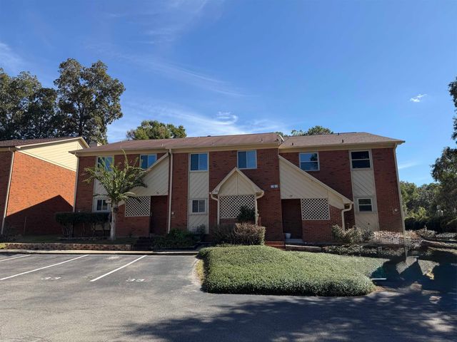 3207 Shamrock Street E., Apt. 33, Tallahassee, FL 32309