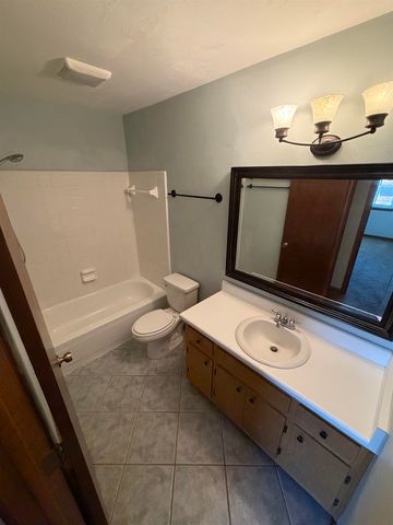 3207 Shamrock Street E., Apt. 33, Tallahassee, FL 32309