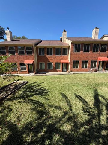 3207 Shamrock Street E., Apt. 33, Tallahassee, FL 32309