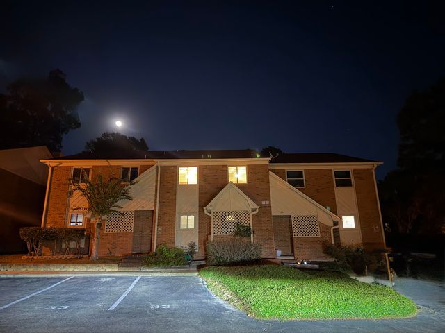 3207 Shamrock Street E., Apt. 33, Tallahassee, FL 32309